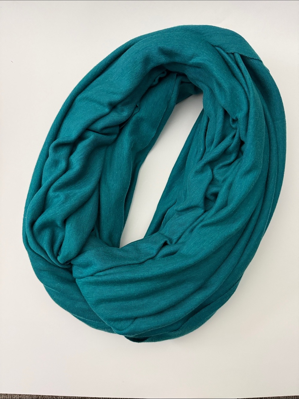 Urban Outitters XL Infinity Scarf NWOT Beautiful Heathered Teal